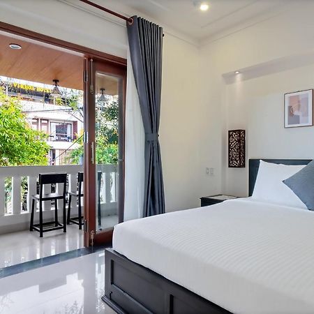 1 Stop Dory Hotel Хойан Экстерьер фото